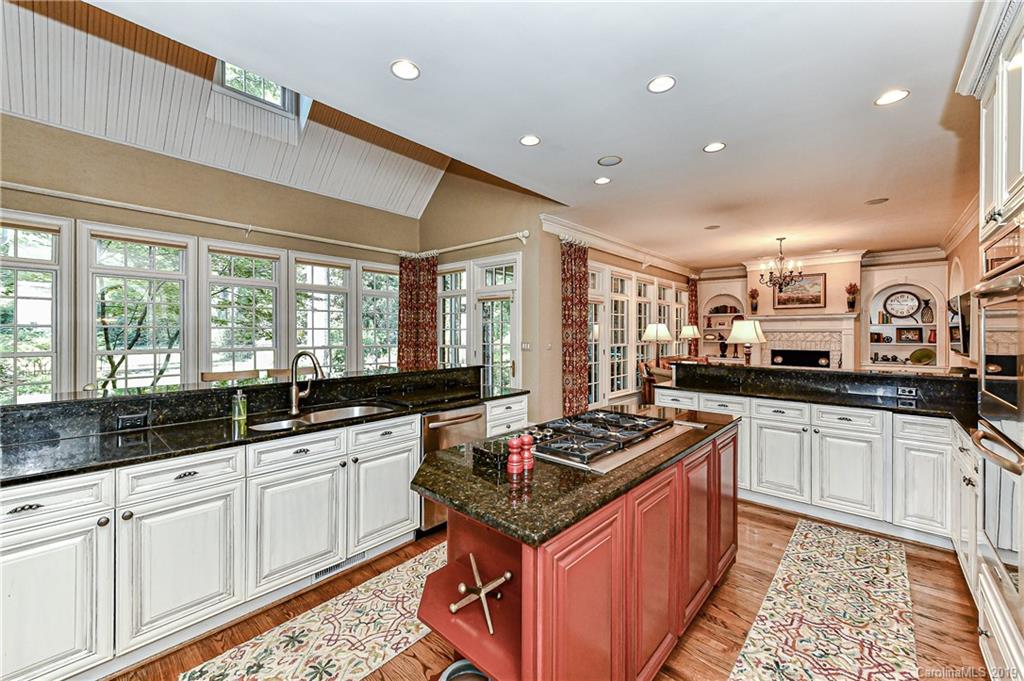 2236 Vernon Drive Charlotte NC 28211
