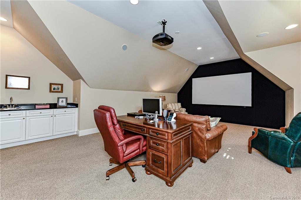 2236 Vernon Drive Charlotte NC 28211
