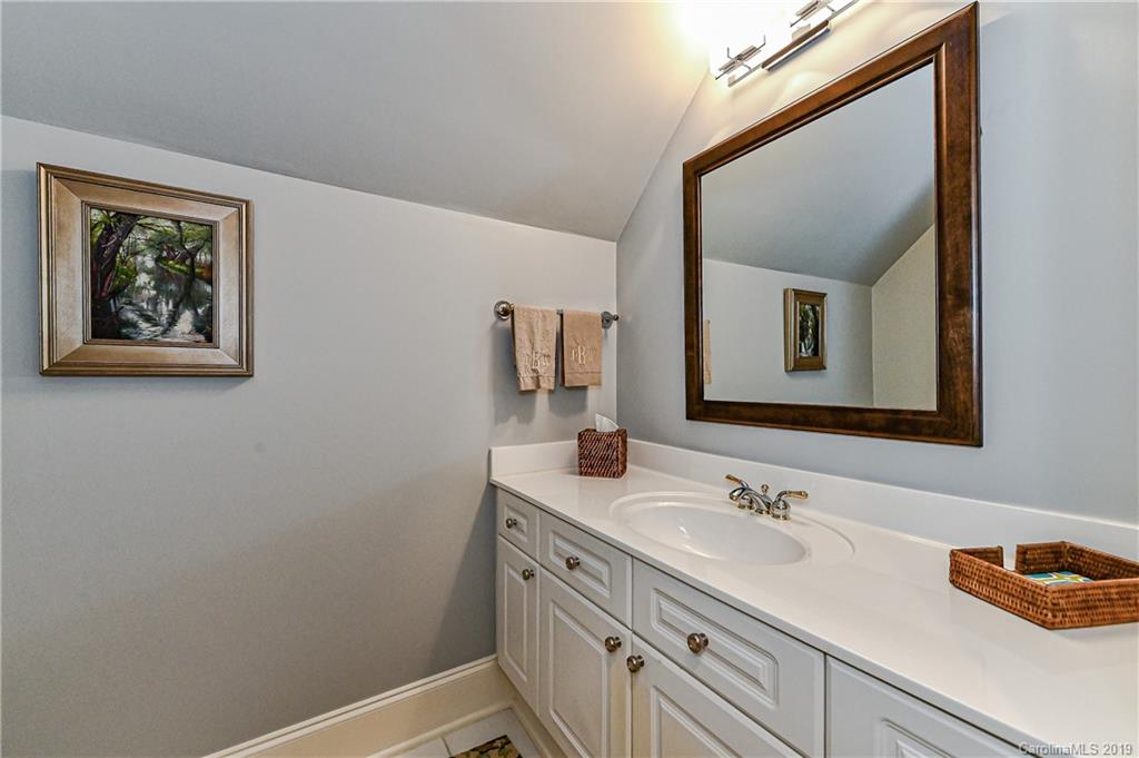 2236 Vernon Drive Charlotte NC 28211