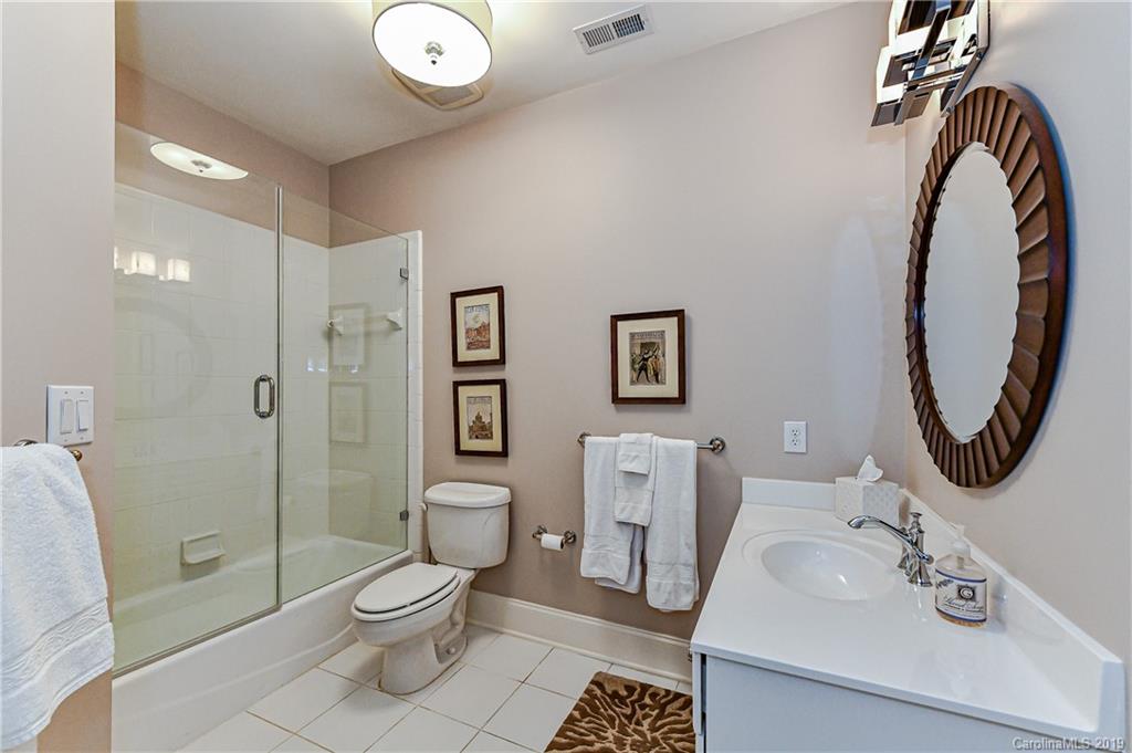 2236 Vernon Drive Charlotte NC 28211