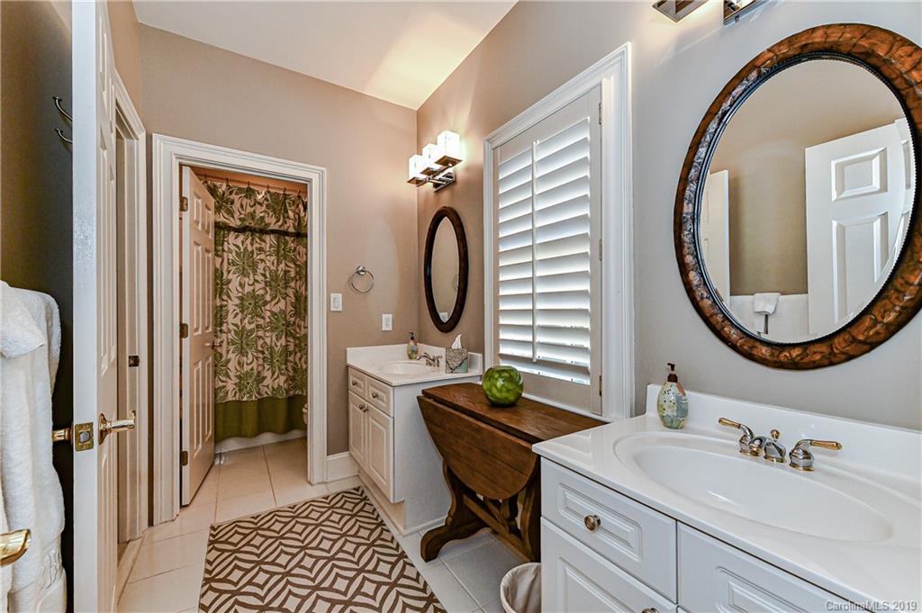 2236 Vernon Drive Charlotte NC 28211