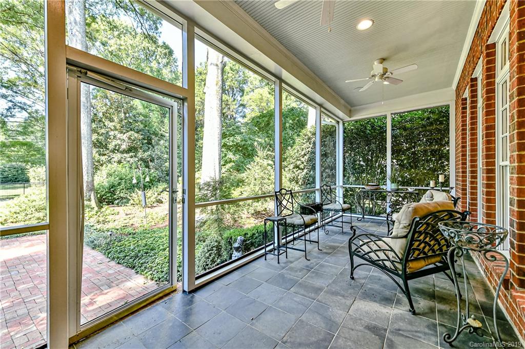 2236 Vernon Drive Charlotte NC 28211