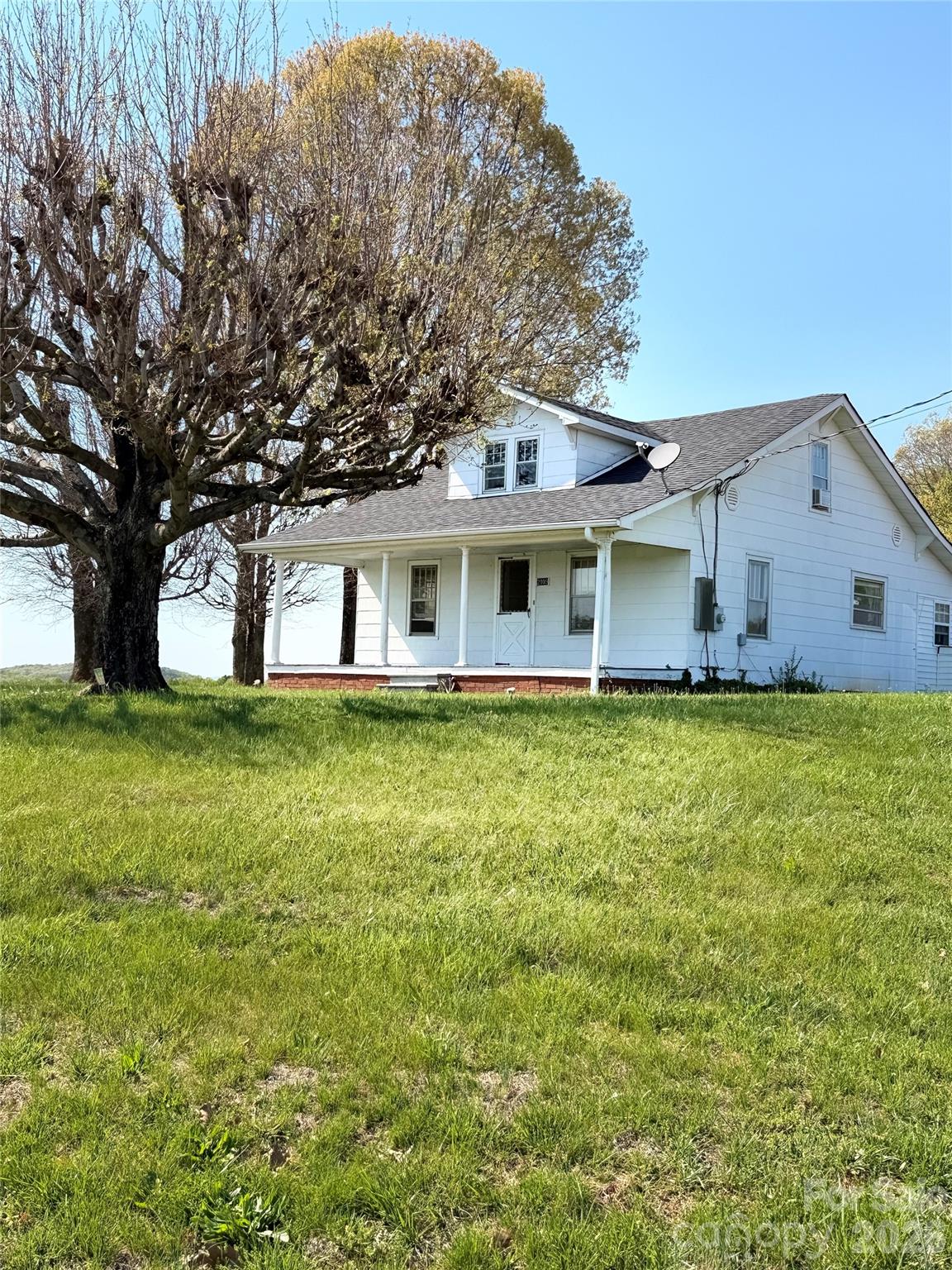 2109 Union Grove Church Road Yadkinville NC 27055