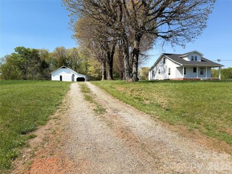 2109 Union Grove Church Road Yadkinville NC 27055