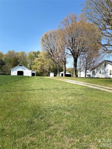 2109 Union Grove Church Road Yadkinville NC 27055