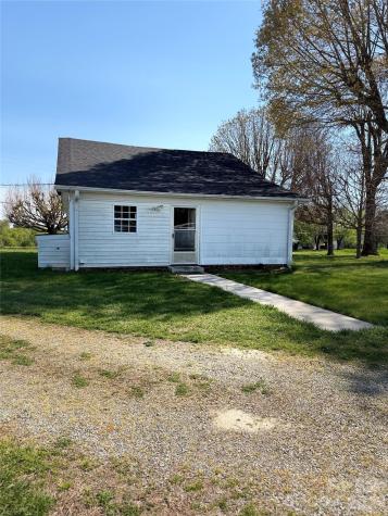 2109 Union Grove Church Road Yadkinville NC 27055