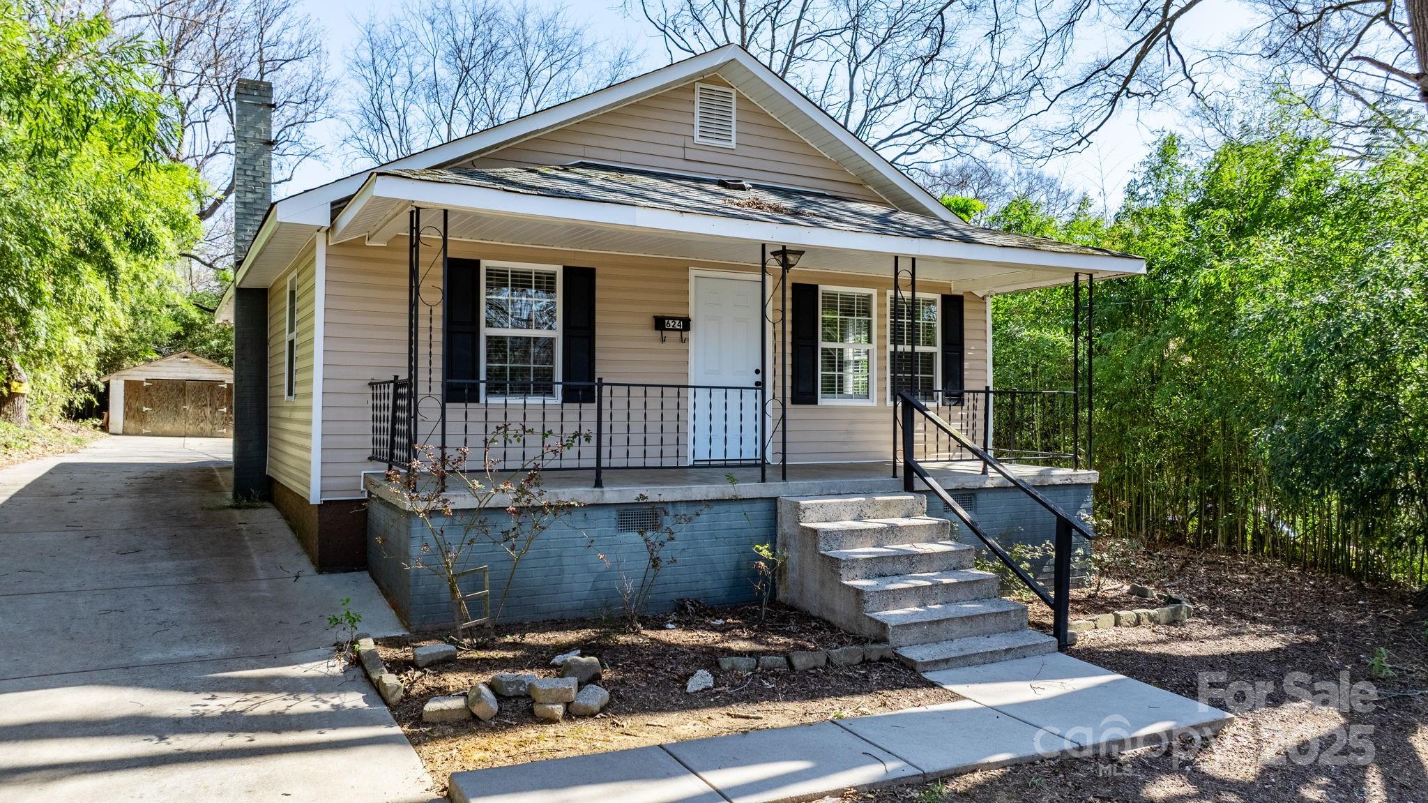 624 Harris Street NW Concord NC 28025
