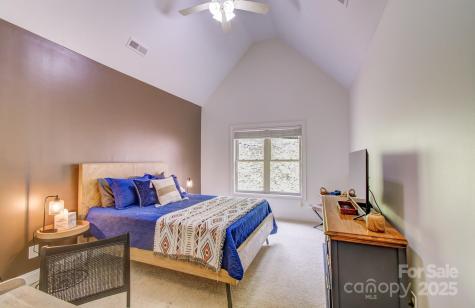 54 Mcintyre Drive Asheville NC 28803