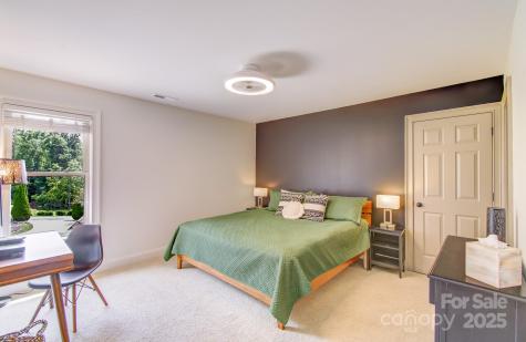 54 Mcintyre Drive Asheville NC 28803