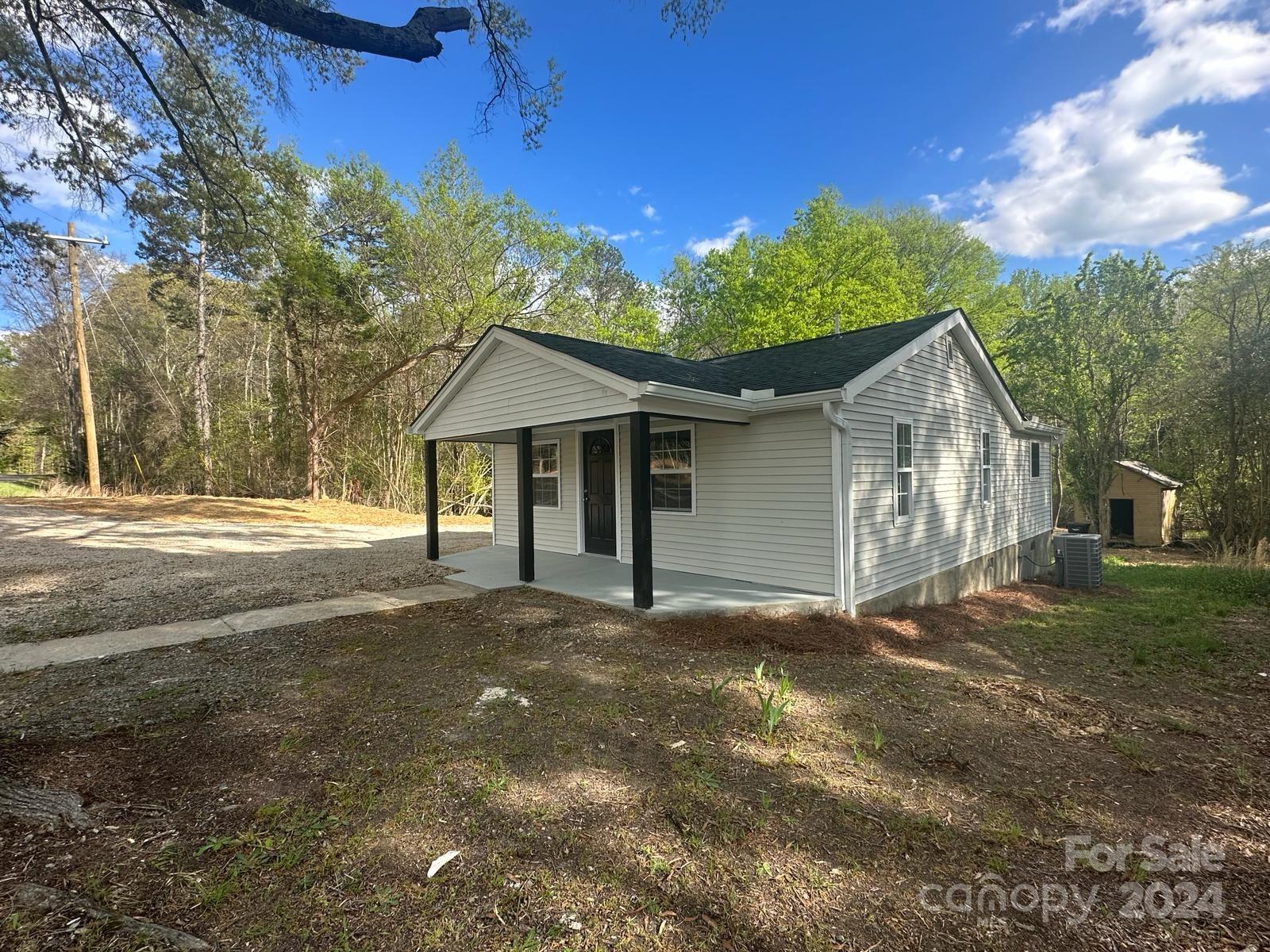 4818 Sadler Road Charlotte NC 28278