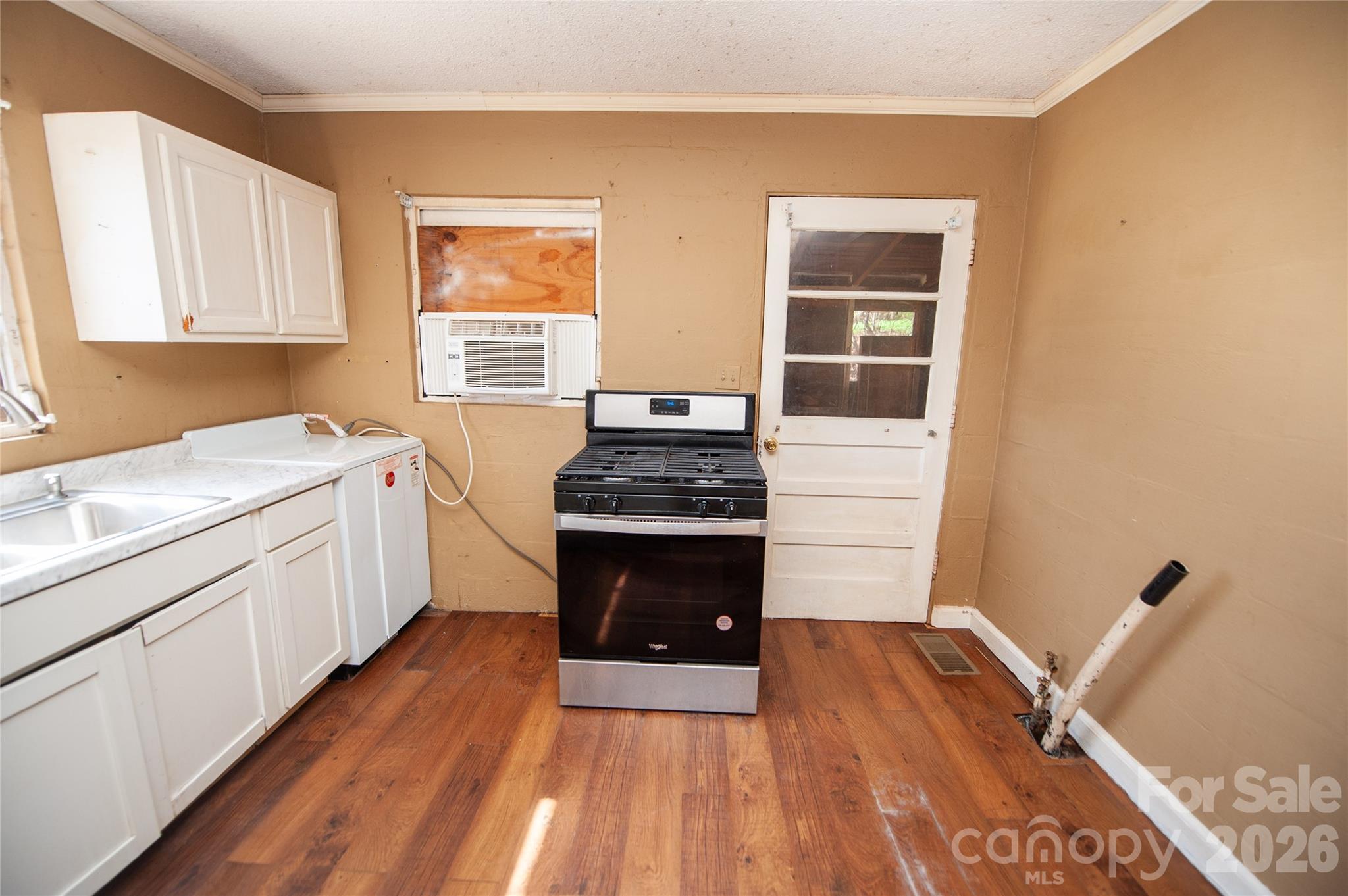 525 E Mills Street Columbus NC 28722
