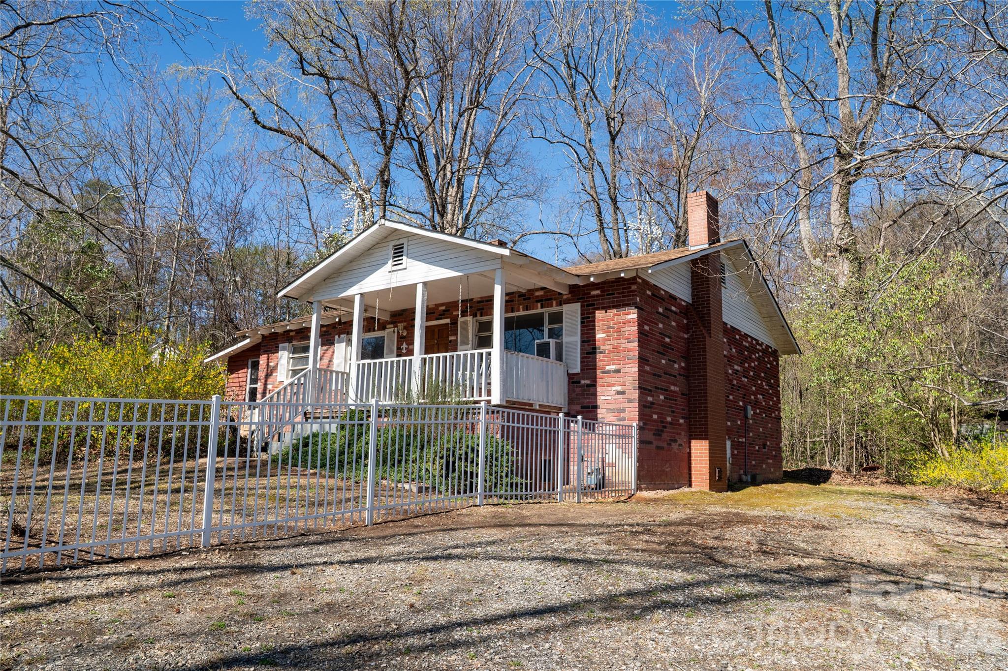 525 E Mills Street Columbus NC 28722