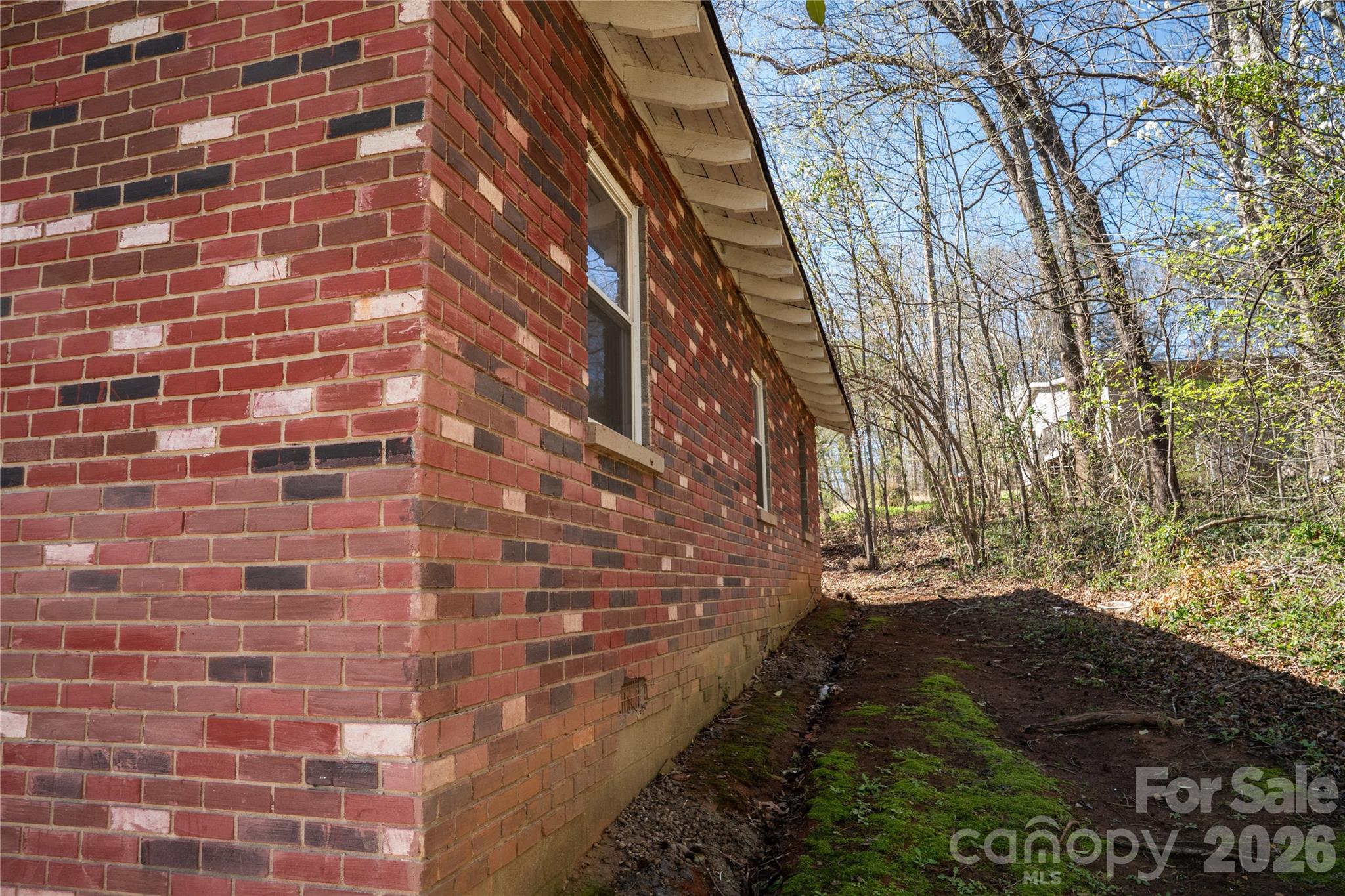 525 E Mills Street Columbus NC 28722