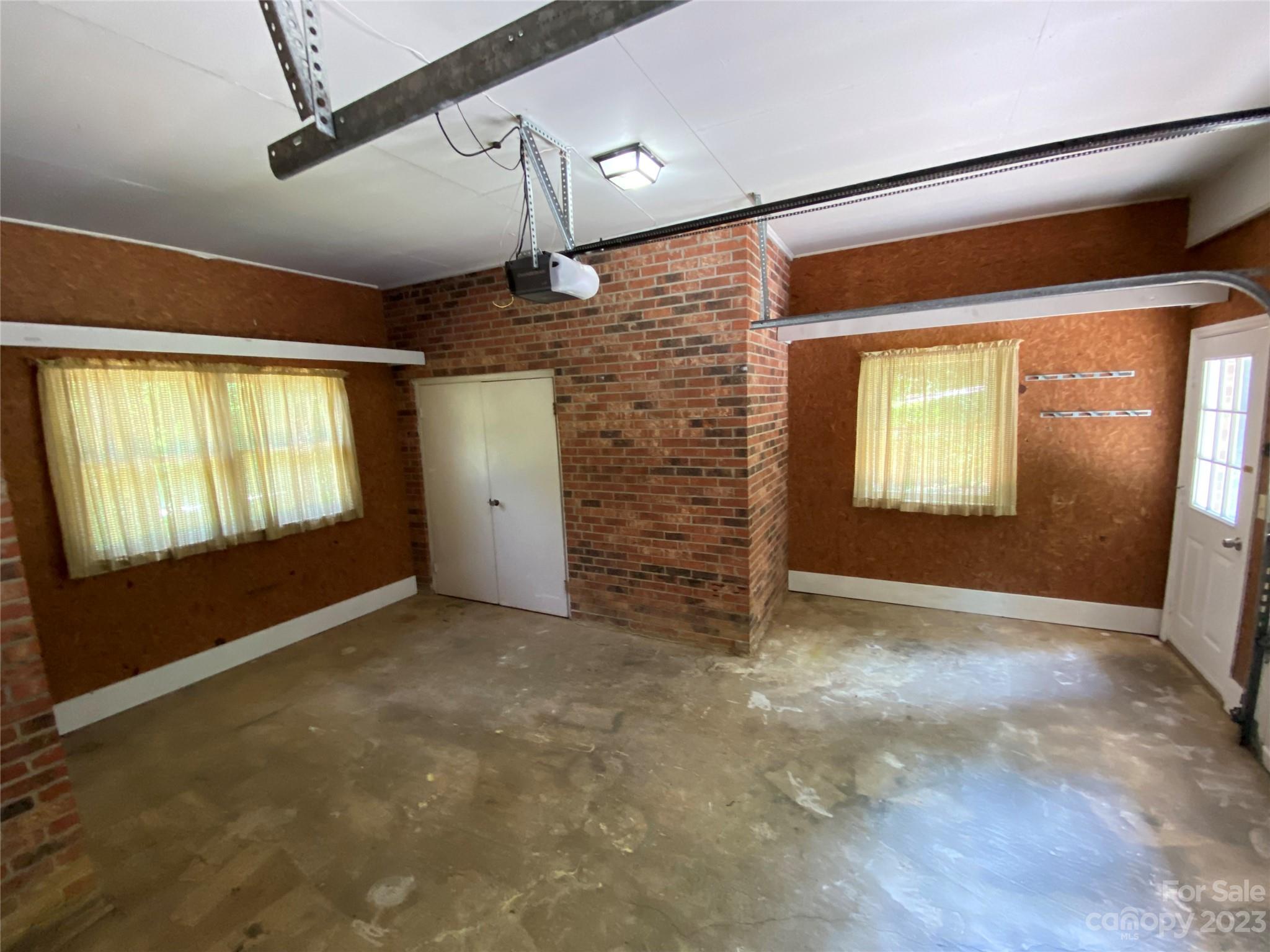 21 Lawterdale Road Asheville NC 28804