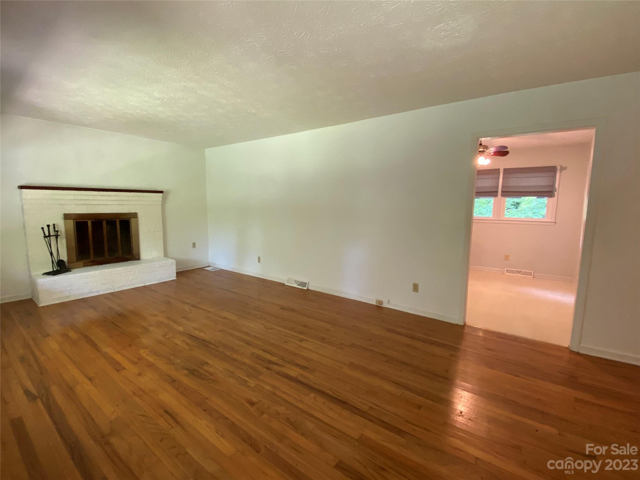 21 Lawterdale Road Asheville NC 28804