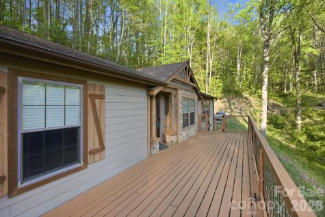 193 Tipstill Cove Waynesville NC 28786