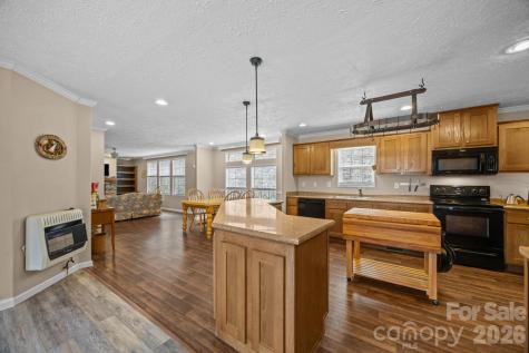 193 Tipstill Cove Waynesville NC 28786