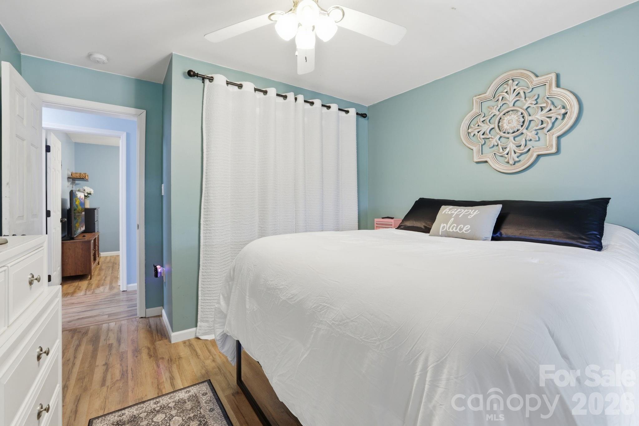10 Country Road Hendersonville NC 28791