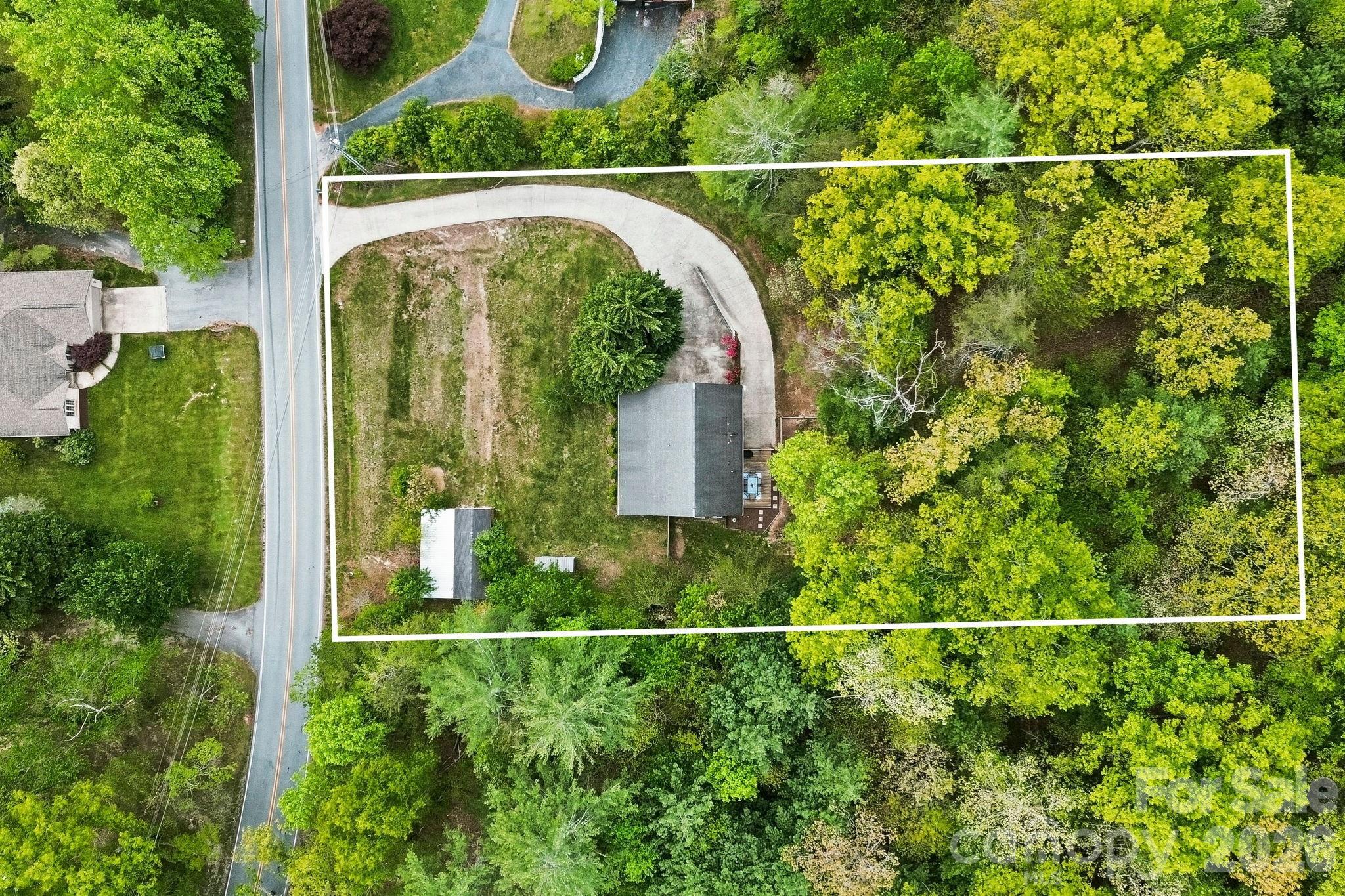 10 Country Road Hendersonville NC 28791