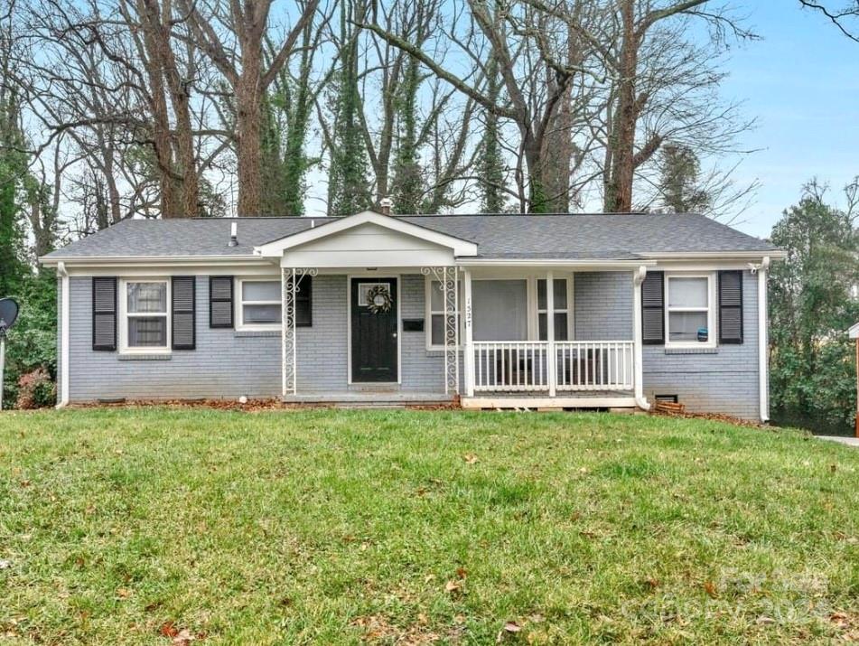 1527 Chelveston Drive Charlotte NC 28208