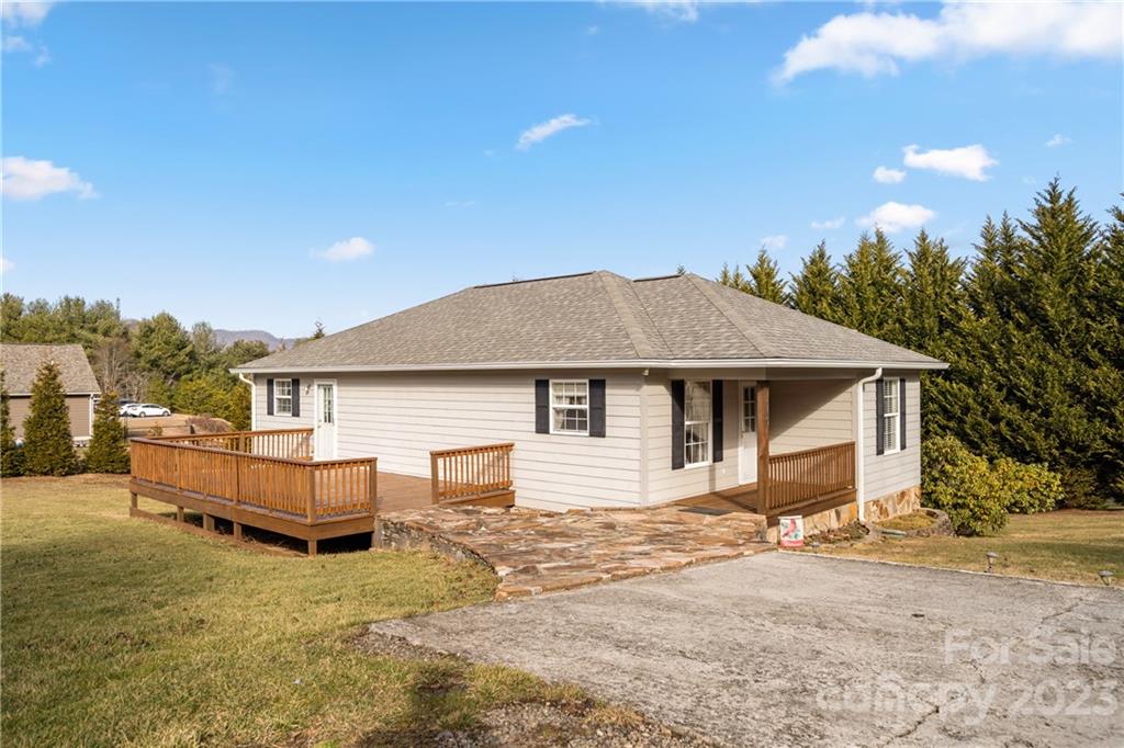 119 Hayfield Drive Canton NC 28716