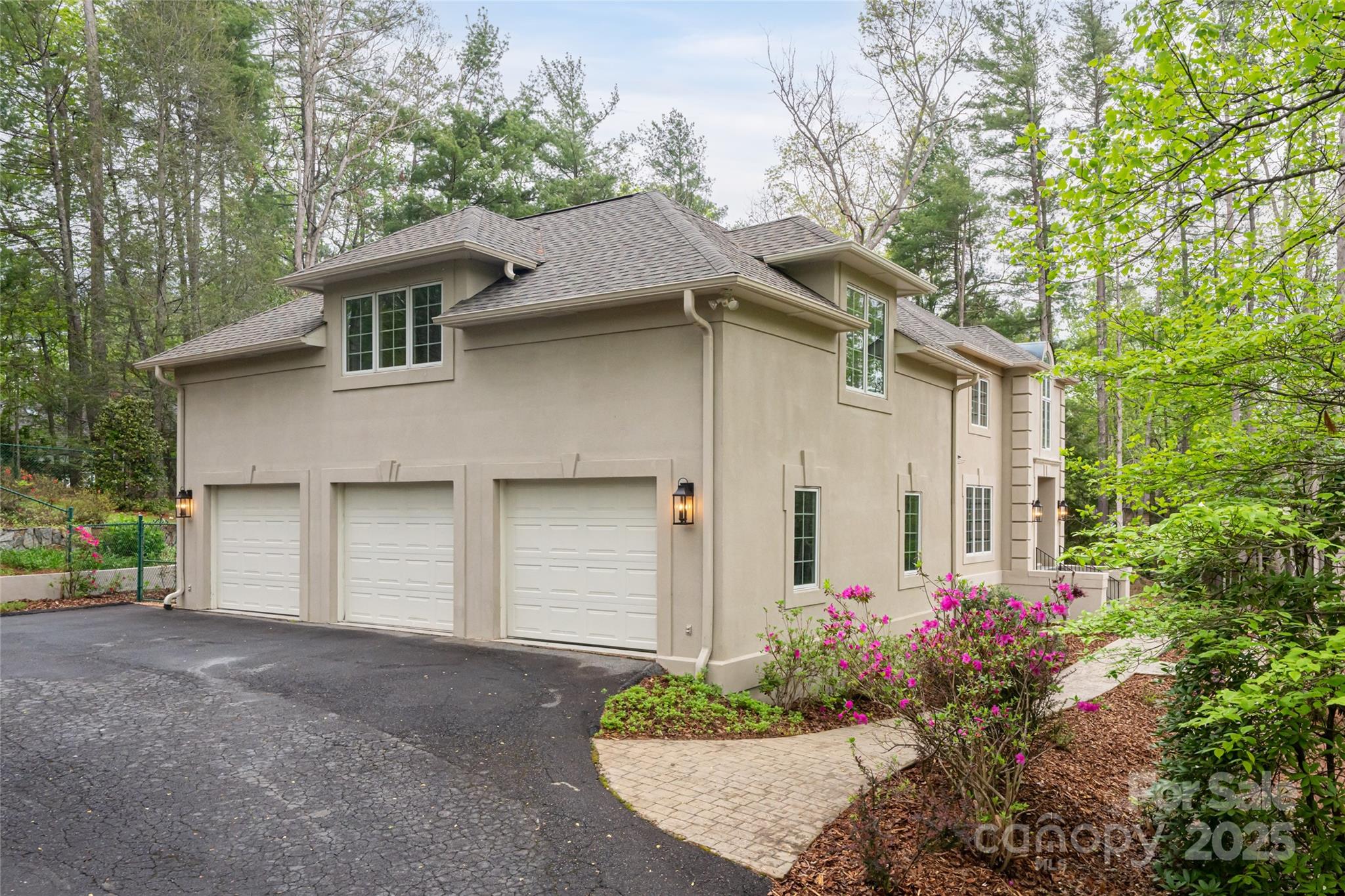 3 Fir Tree Lane Asheville NC 28803