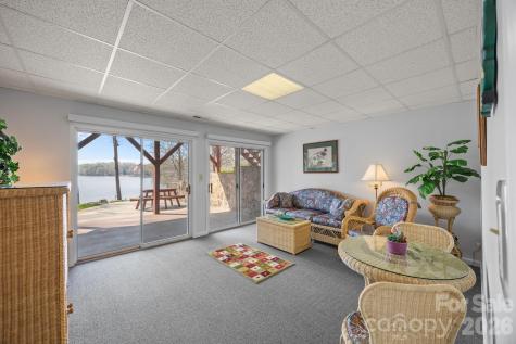 435 Lake Drive 10 Drive Lexington NC 27292