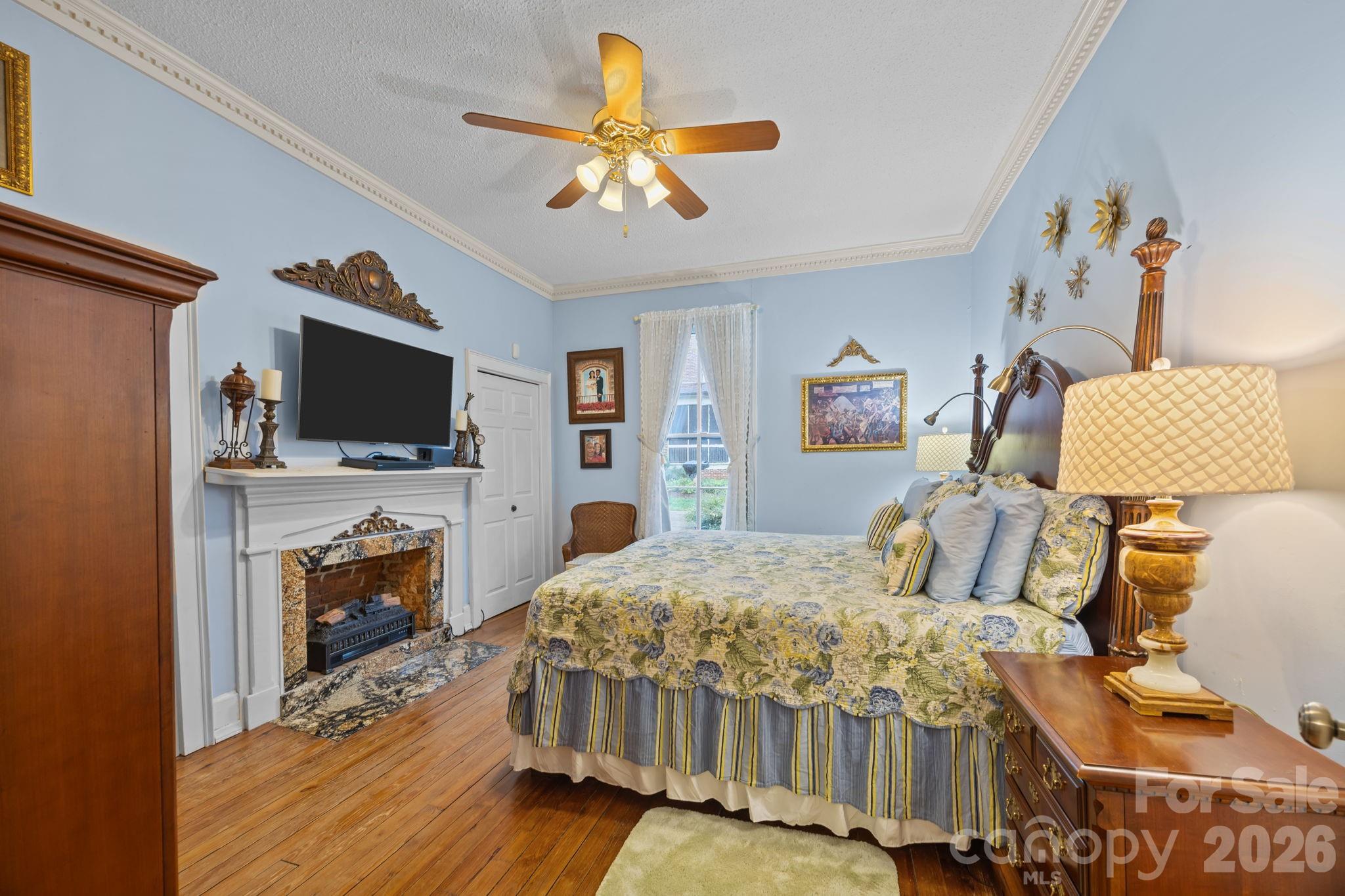 229 N Race Street Statesville NC 28677