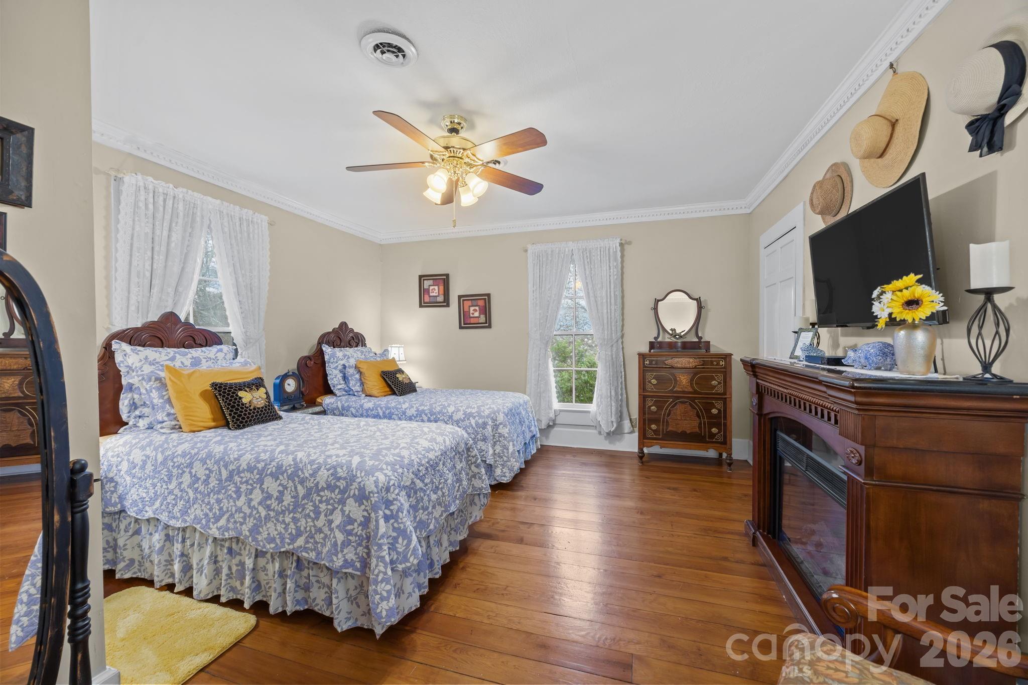 229 N Race Street Statesville NC 28677