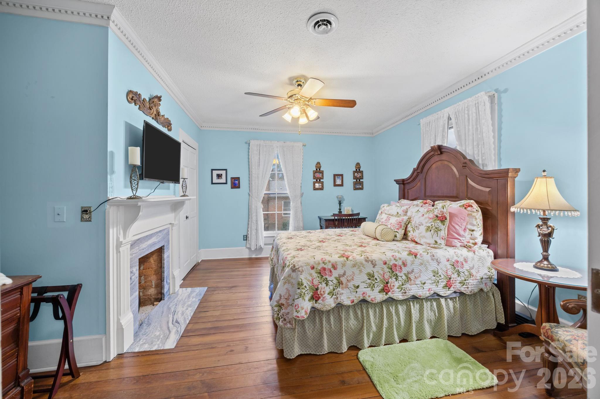 229 N Race Street Statesville NC 28677