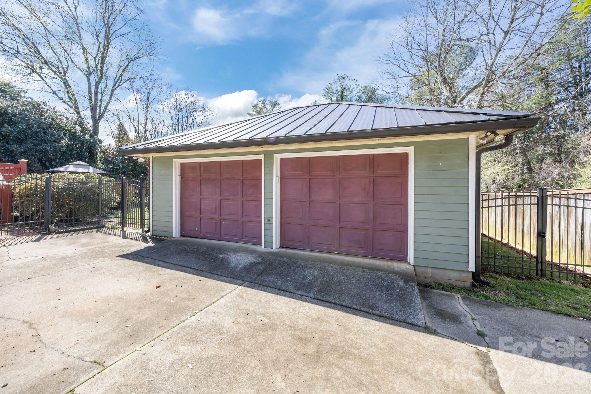 229 N Race Street Statesville NC 28677