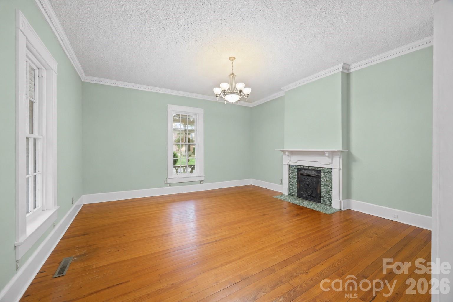 229 N Race Street Statesville NC 28677