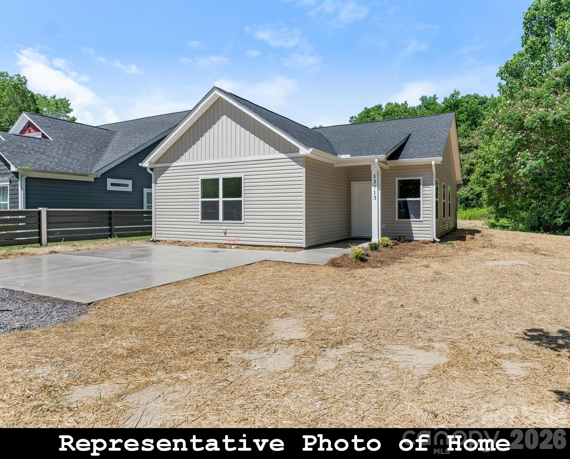 962 S Hoskins Road Charlotte NC 28208