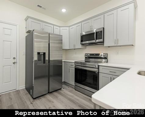 962 S Hoskins Road Charlotte NC 28208