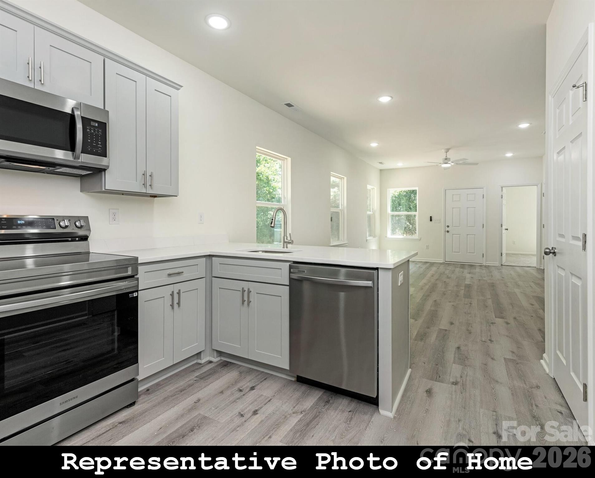 962 S Hoskins Road Charlotte NC 28208
