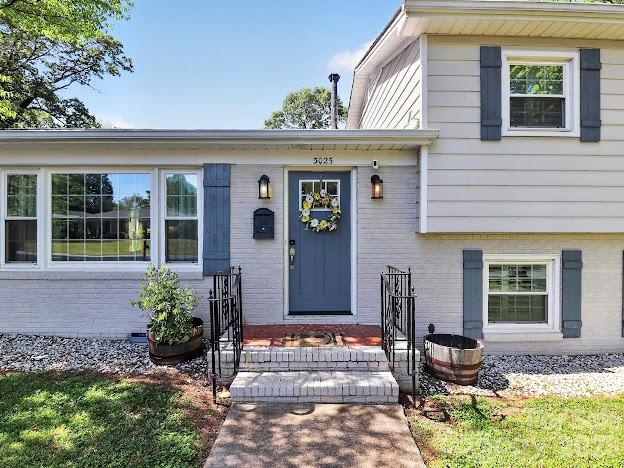 3025 Dunaire Drive Charlotte NC 28205