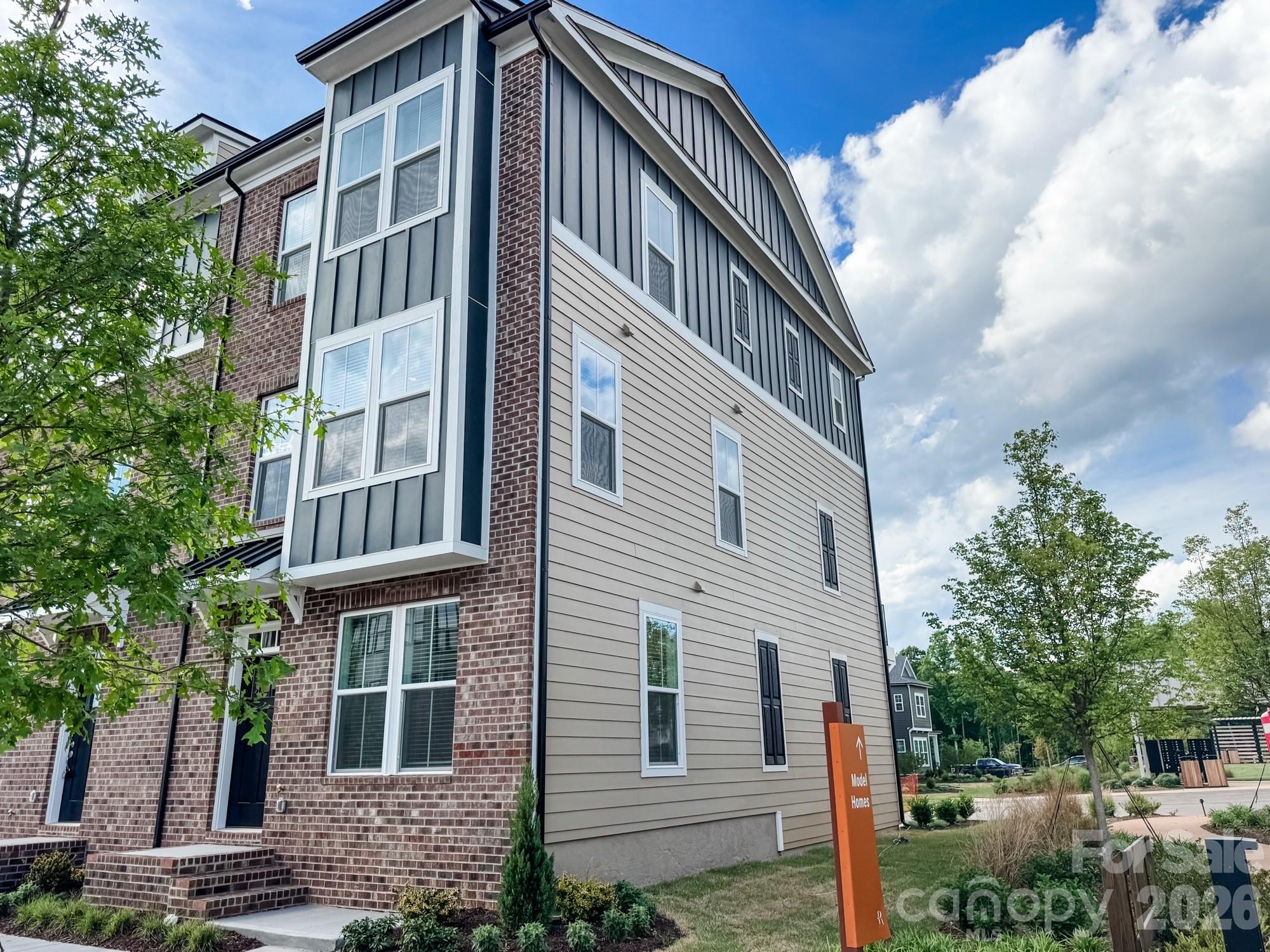 7040 Westrow Avenue Charlotte NC 28278
