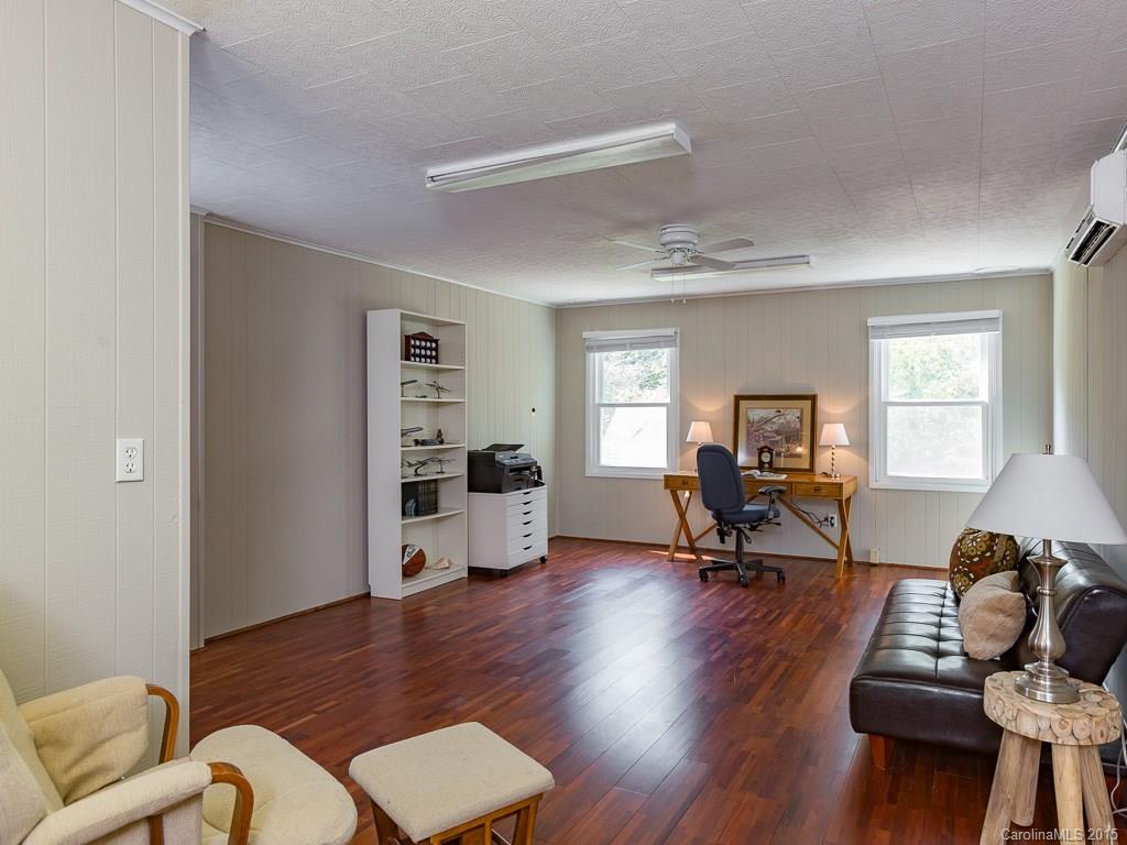 3418 Chevington Road Charlotte NC 28226
