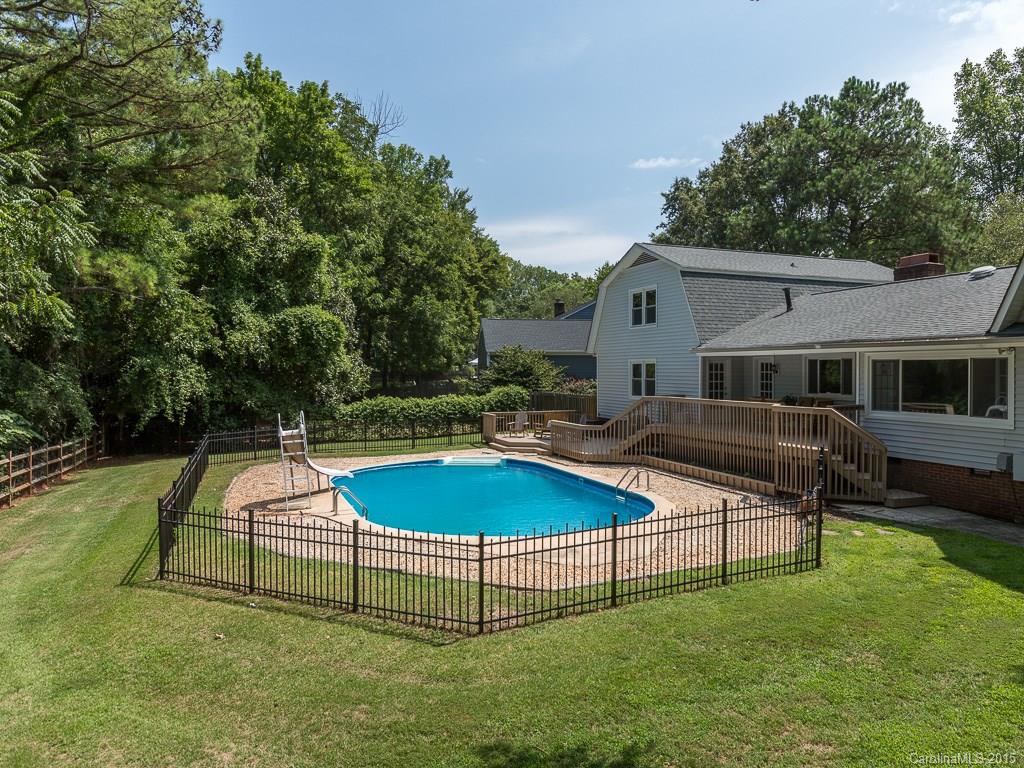 3418 Chevington Road Charlotte NC 28226