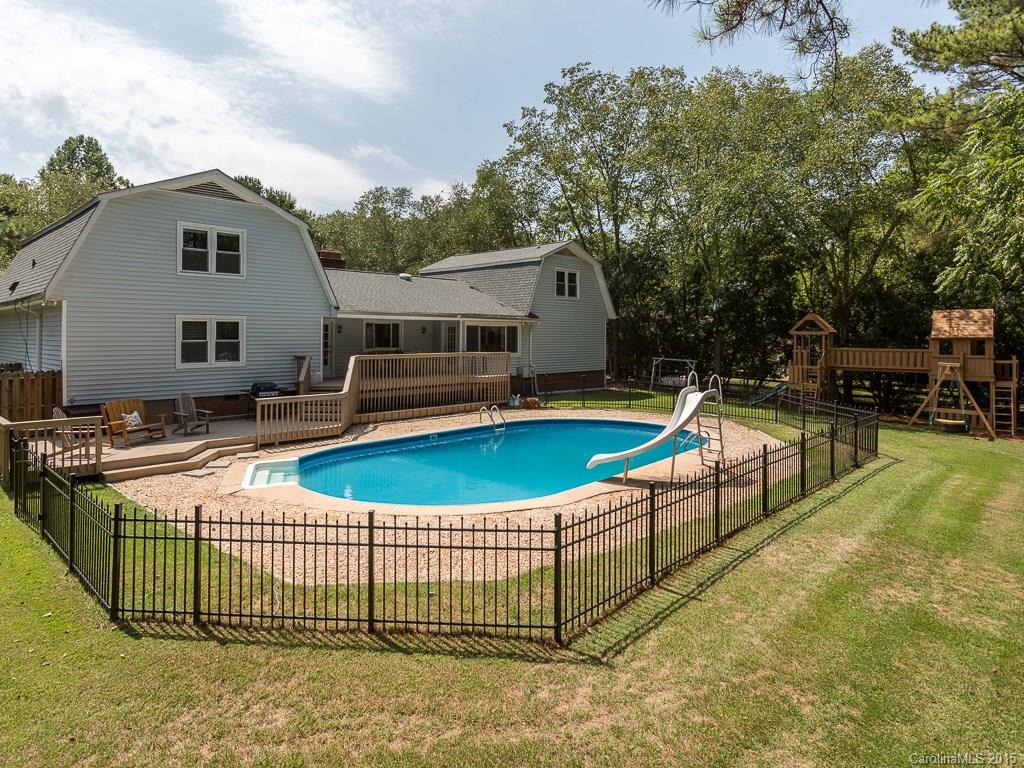 3418 Chevington Road Charlotte NC 28226