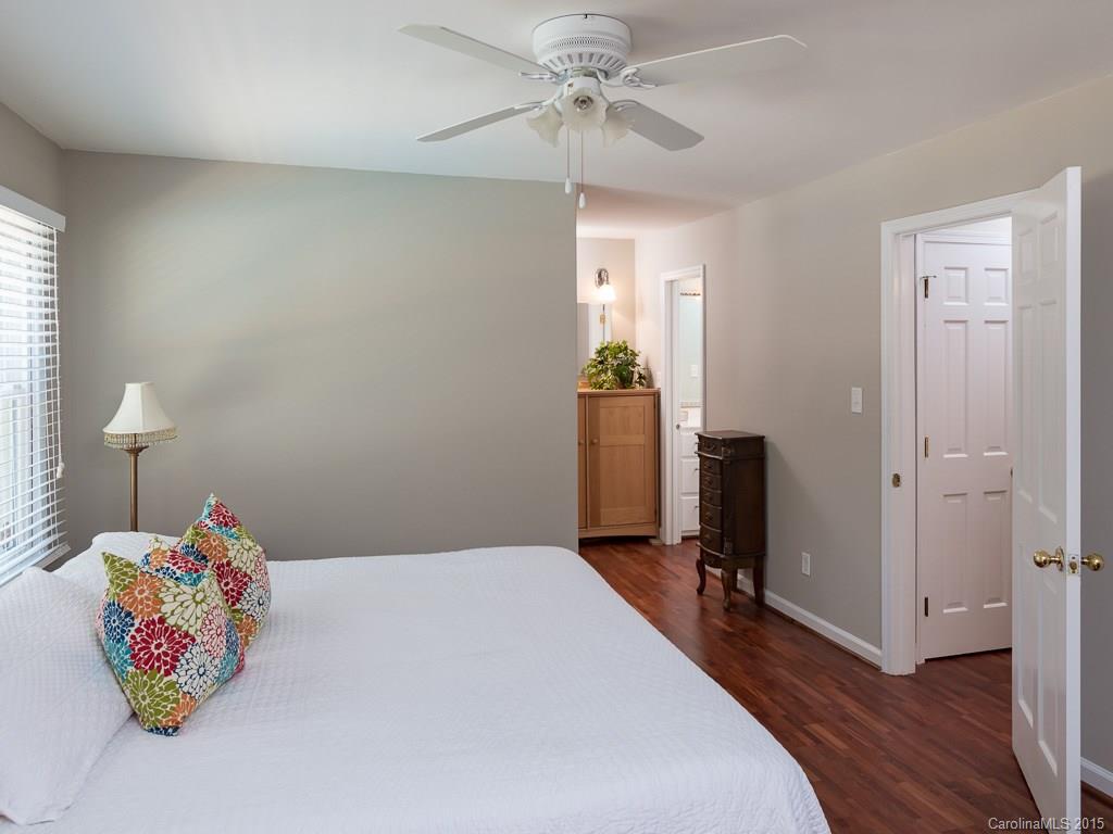 3418 Chevington Road Charlotte NC 28226
