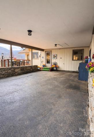 975 Country Club Drive Maggie Valley NC 28751