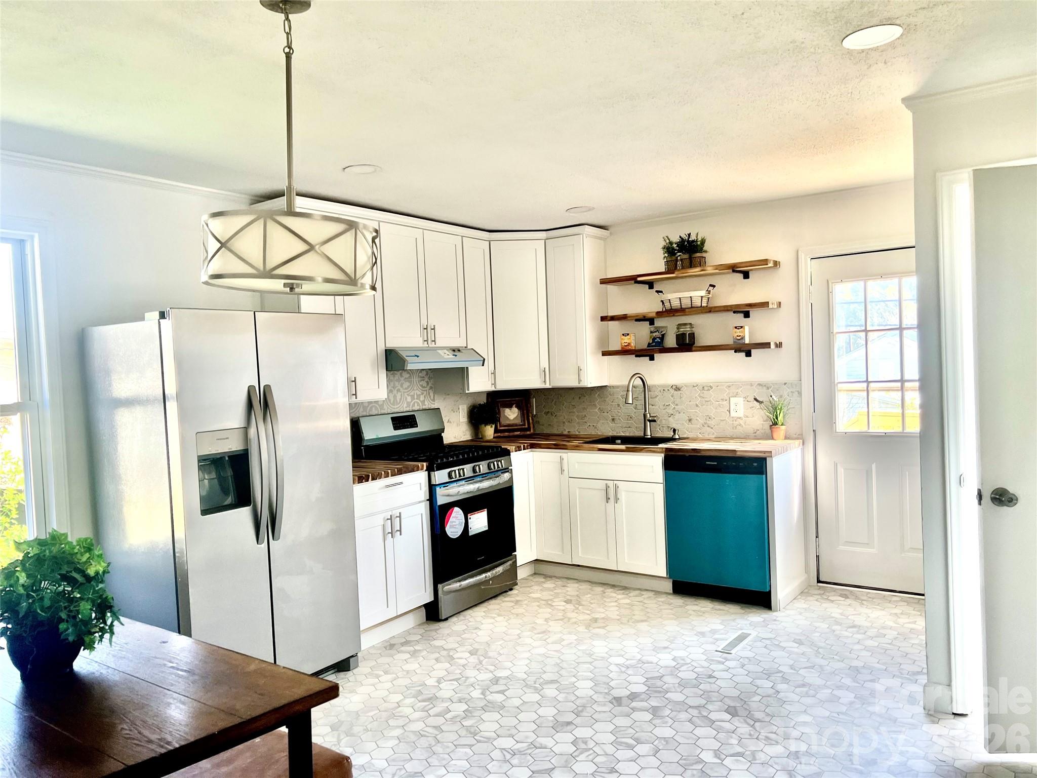358 Woodlawn Avenue Cramerton NC 28032