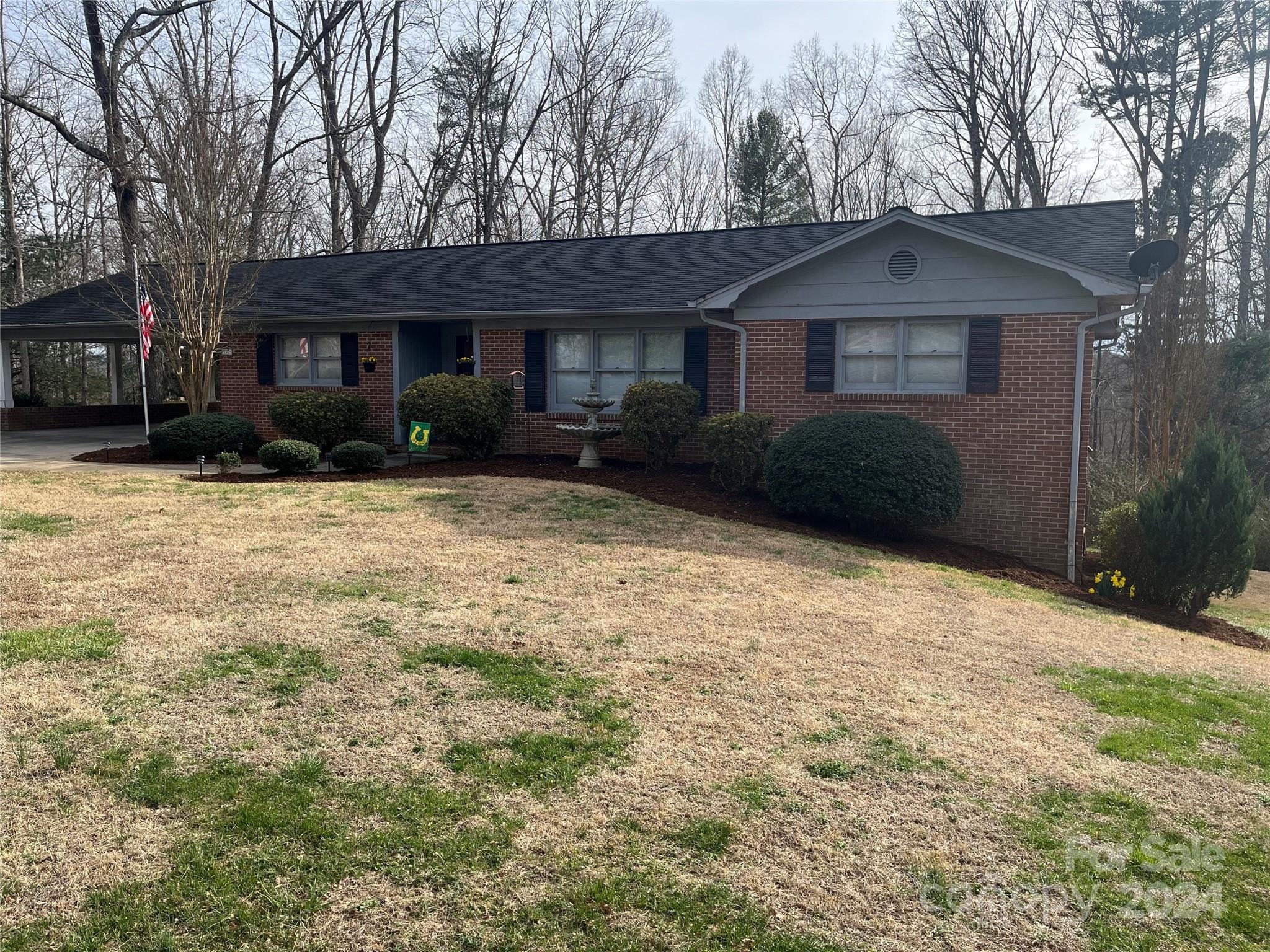 102 Crest Hill Drive Morganton NC 28655