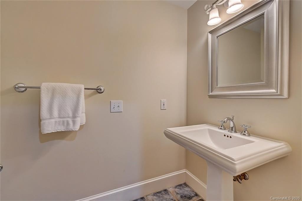 1501 Scotland Avenue Charlotte NC 28207