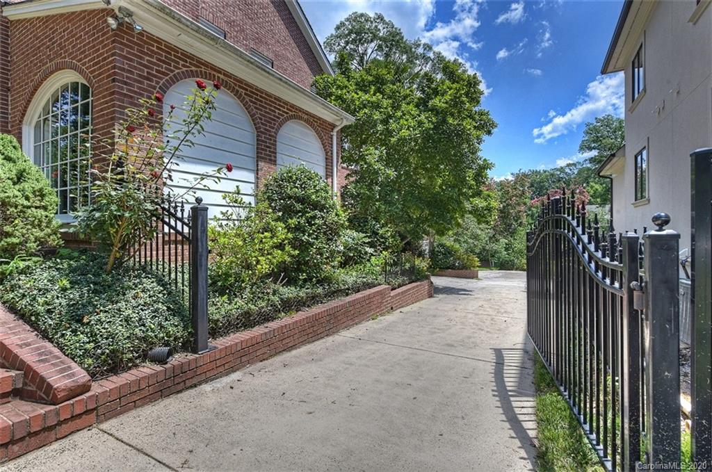 1501 Scotland Avenue Charlotte NC 28207