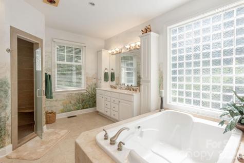 110 Fox Chase Drive Hendersonville NC 28739