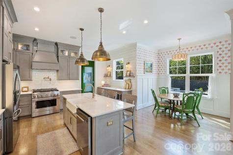 4232 Hiddenbrook Drive Charlotte NC 28205