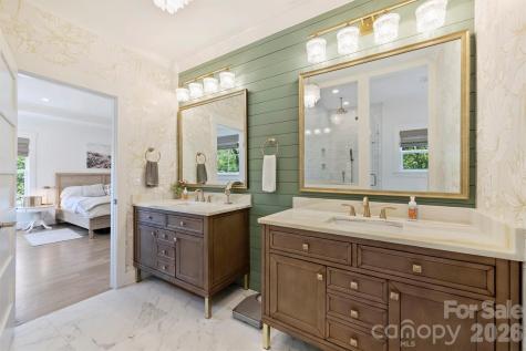 4232 Hiddenbrook Drive Charlotte NC 28205