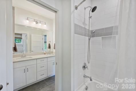 4232 Hiddenbrook Drive Charlotte NC 28205